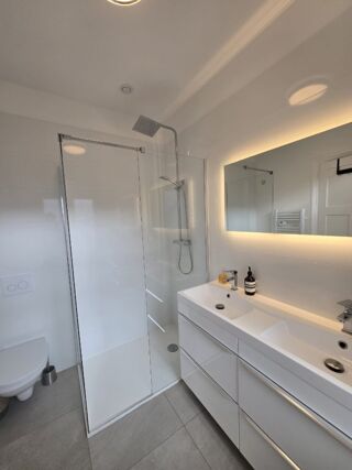  Appartement à louer 3 pièces 56 m²
