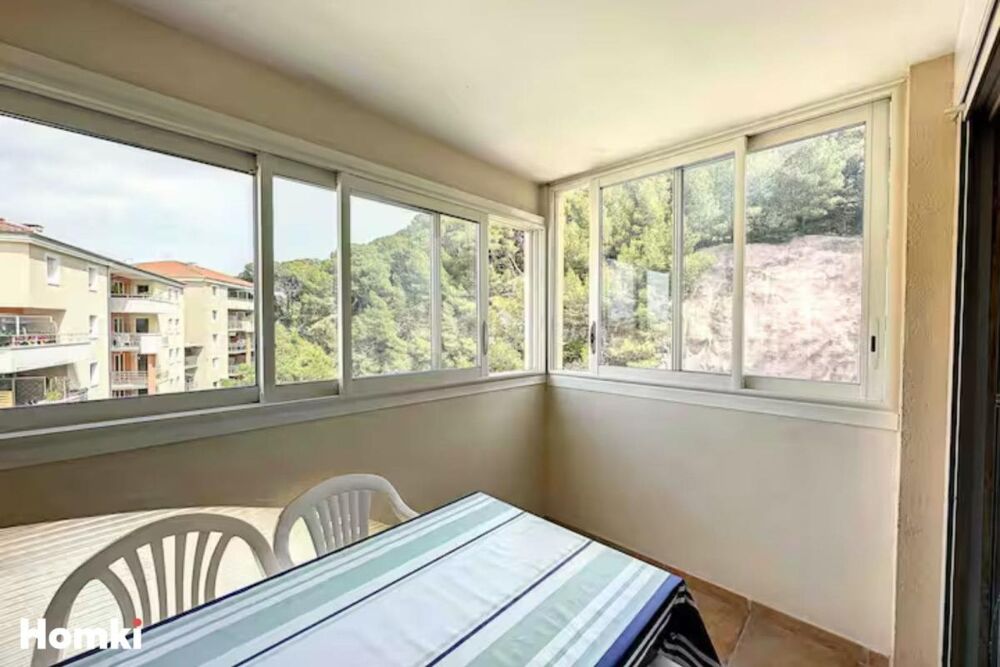 Appartement T2 cabine et loggia de 35 m² à Sète 34200