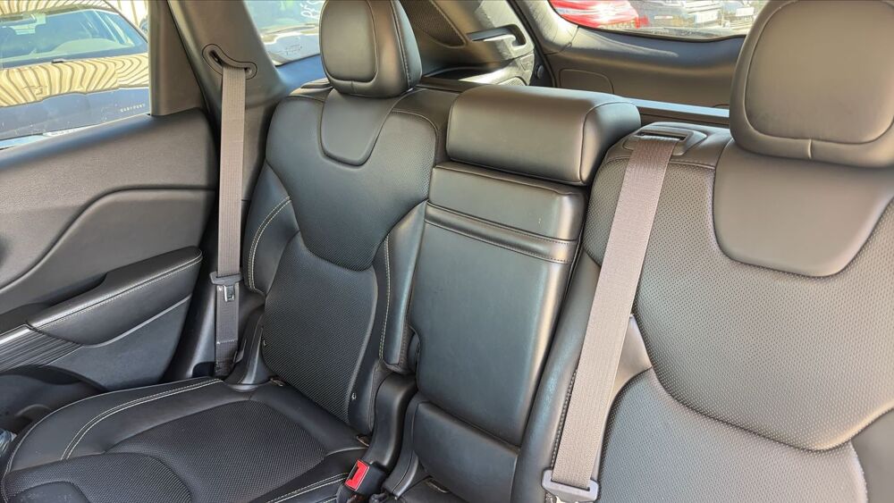 Cherokee 2.0 CRD 170 4WD BVA9 Limited - Automatique 2014 occasion 45000 Orleans