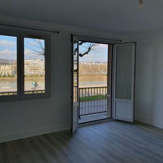  Appartement à louer 3 pièces 61 m²