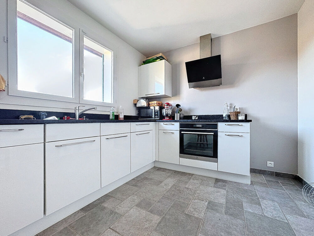 � vendre  Maison Saint-Genis-Pouilly (01630)