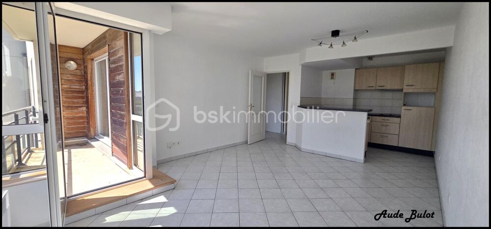 Vente Appartement Lille – Quartier Euralille / Parc Matisse – Appartement T3 de 61 m² avec balcon, et vue dégagée Lille