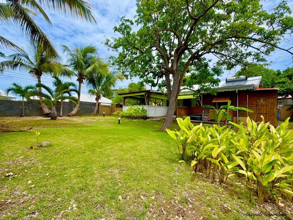 Vente Maison SAINTE-ANNE – À VENDRE – QUARTIER CALME ET RECHERCHÉ – COMMERCES À PIED – PLAGES À PROXIMITÉ Sainte anne