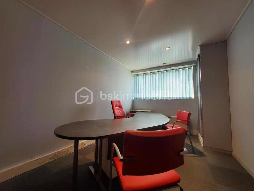   BUREAUX ET OPEN SPACE 140 m² ESTILLAC Estillac
