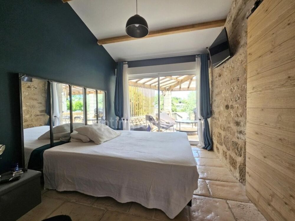 Vente Maison Maison en pierre atypique de 122 m² 3 chambres et 1 bureau – Coup de cœur assuré à MAGNAC SUR TOUVRE (16) Magnac sur touvre