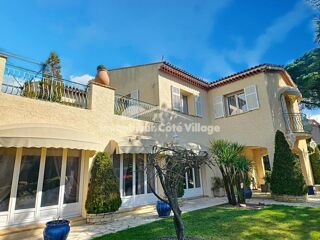  Villa à vendre 8 pièces 276 m²