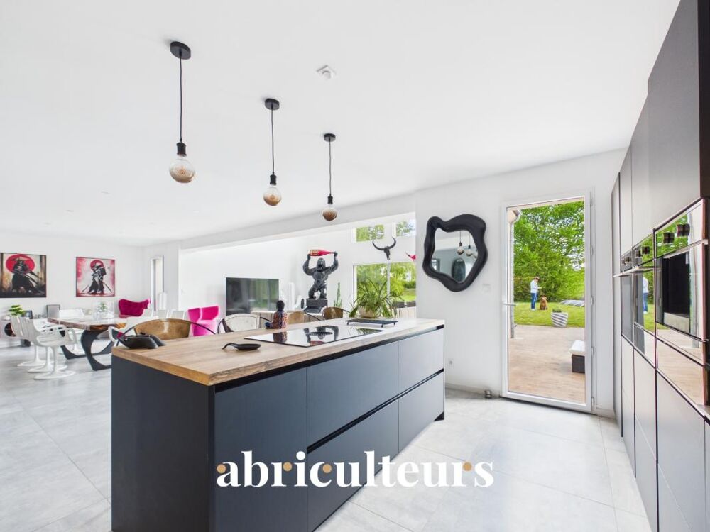 Vente Maison Maison d'architecte de plain-pied récente avec vue panoramique sur la nature environnante en vente à Vaugrigneuse (91640) Vaugrigneuse