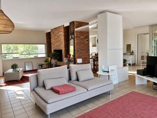  Maison à vendre 8 pièces 230 m²
