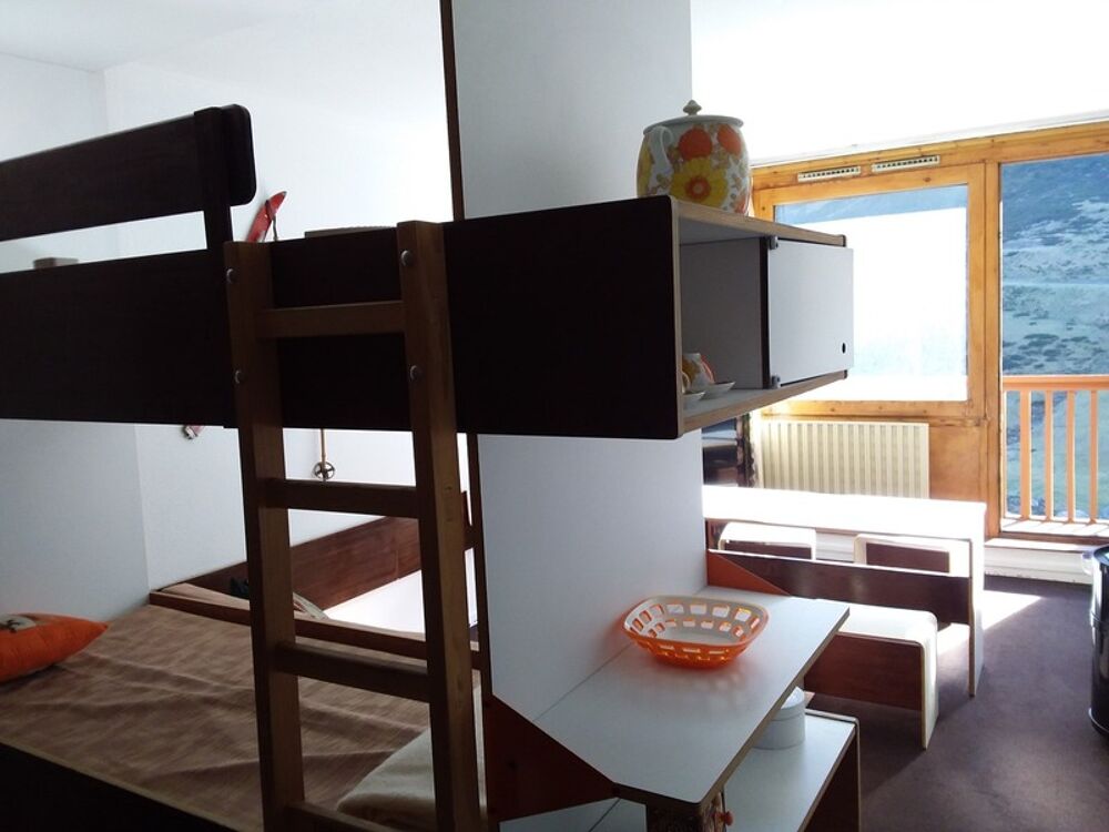 Vente Appartement Appartement à vendre 2 pièces LA MONGIE (65) avec un balcon, 2 celliers, 2 casiers à ski, et un Parking extérieur La mongie