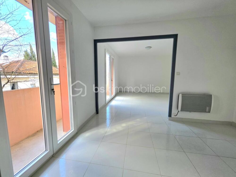 VALREAS / APPARTEMENT 1ER ETAGE 2 CHAMBRES / CLIMATISATION REVERSIBLE