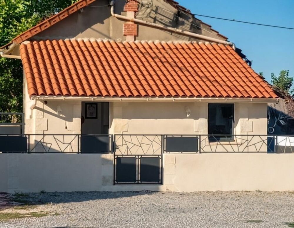 Vente Maison Maison + 2 appartements (T2) Genouillac