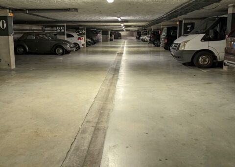Place de parking dans le quartier des coutures proche du métro Gallieni 15000 Bagnolet (93170)
