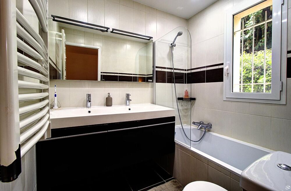 � vendre  Appartement Mougins (06250)