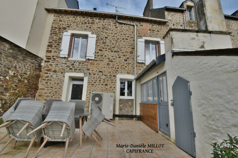 Dpt Mayenne (53), à vendre MONTSURS maison P6 de 126 m² - Terrain de 175,00 m² 240000 Montsrs (53150)