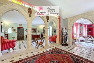  Maison à vendre 15 + pièces 612 m²