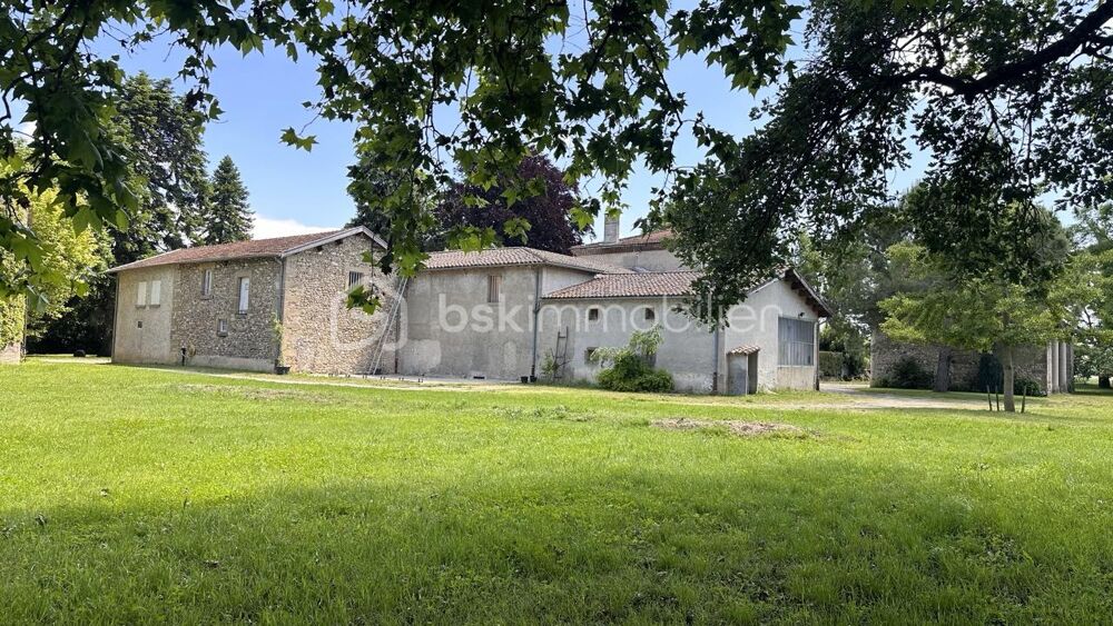 ALIXAN - Corps de ferme 241 m²