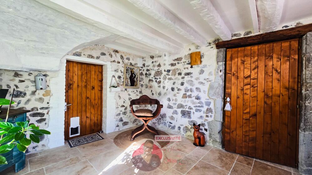 Vente Maison Maison en pierres 155 m², immense terrasse et dépendances, Proche Billom Saint julien de coppel