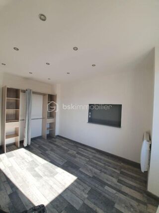 Immeuble � vendre 10 pi�ces 200 m�