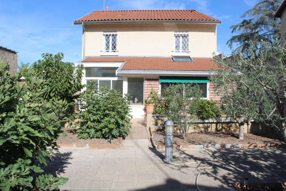 Vente Maison Maison à vendre 6 pièces LYON 8EME ARRONDISSEMENT (69) Lyon 8