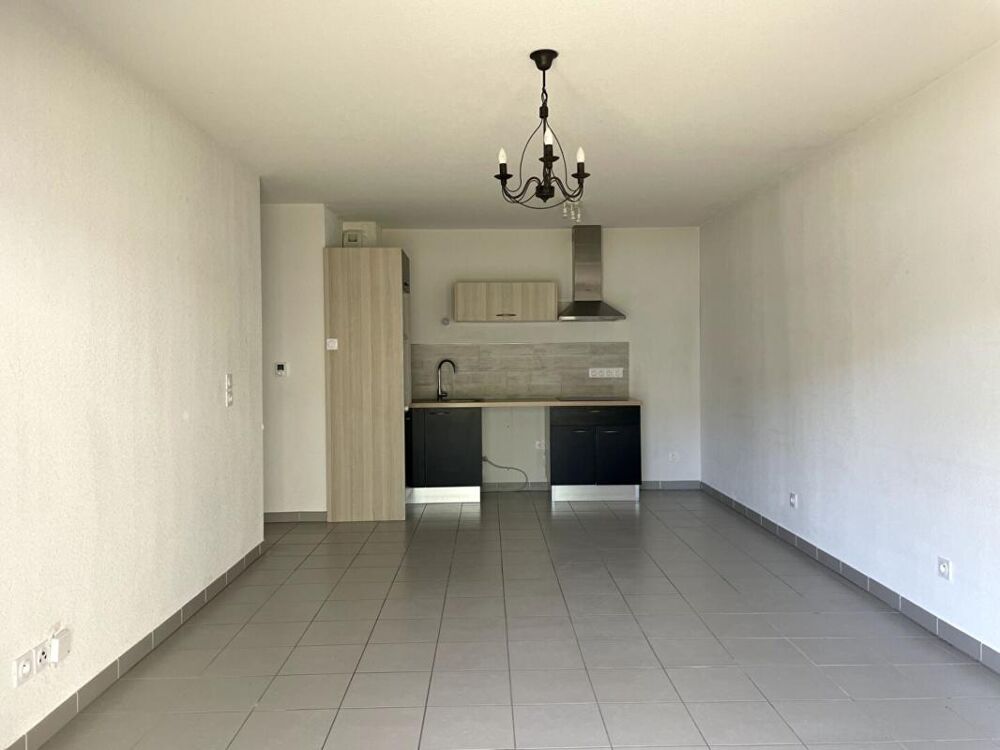 À VENDRE Appartement T3 de plain-pied avec terrasse, parking privatif et climatisation