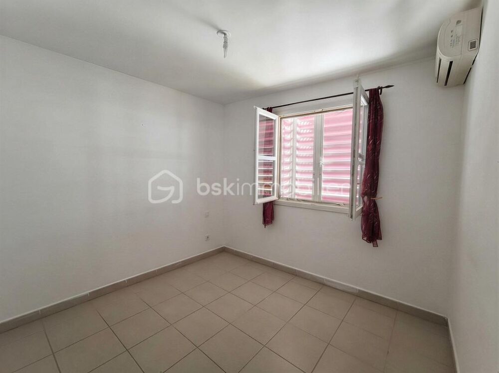 Vente Appartement ? SAINTE-CLOTILDE – T3 LUMINEUX AVEC BELLE VARANGUE – AUCUN TRAVAUX ! Saint denis