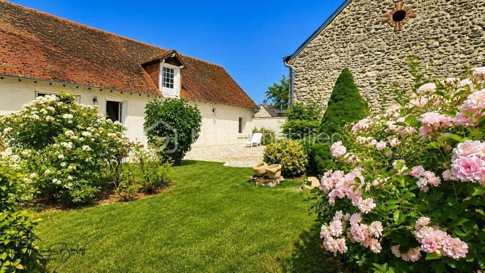 Vente Ferme Maison de caractère avec dépendance aménageable à Aschères-le-Marché Ascheres le marche