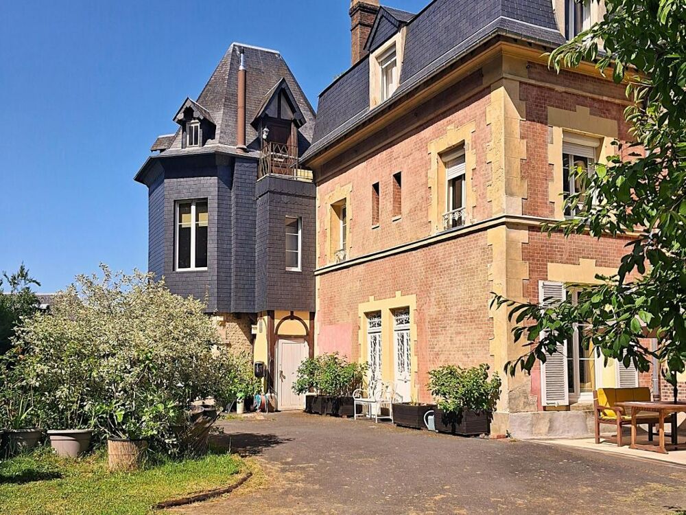 Vente Propriété/Château Demeure de prestige du XIXe siècle : 344 m² de charme et de nature à 10 min de Lisieux Lisieux