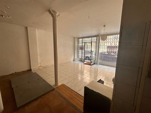 Rue Legendre, une boutique à louer de 63m² immédiatement ! 2910 75017 Paris