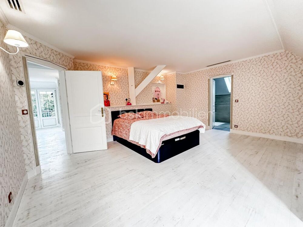  vendre  Proprit/chteau Dammarie-les-Lys (77190)