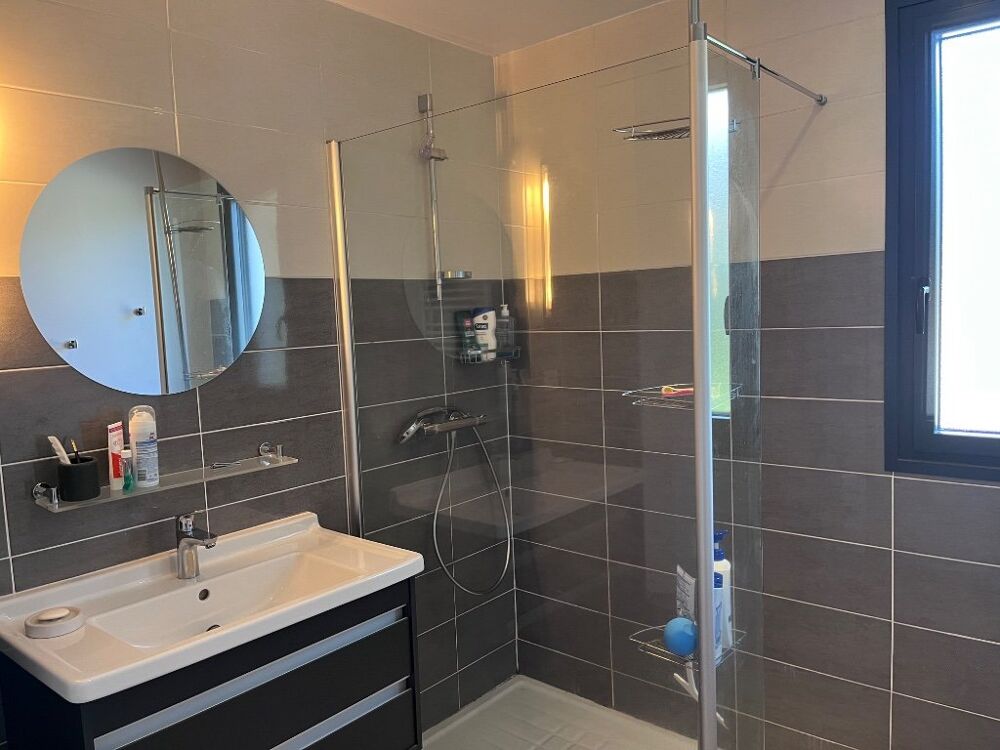 � vendre  Villa Saint-Just-Saint-Rambert (42170)
