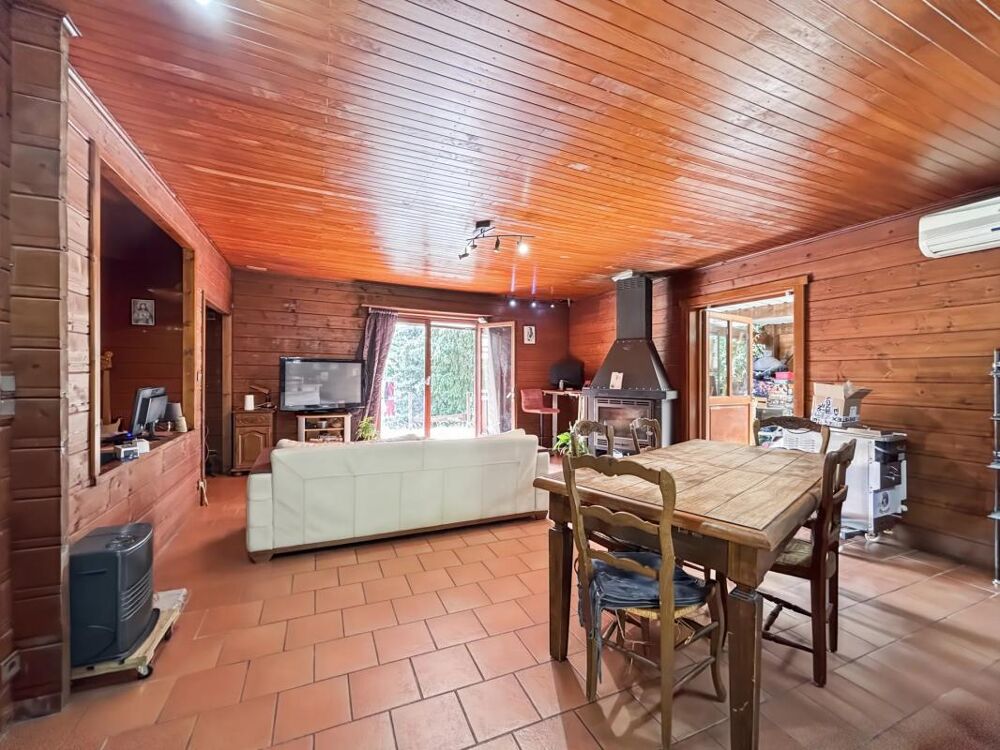 Vente Chalet Maison 4 pièces de 121 m² à Meilhac Meilhac