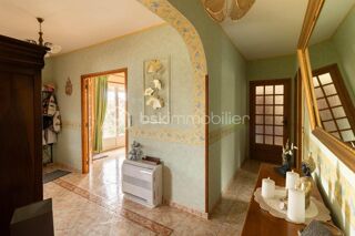  Villa à vendre 8 pièces 147 m²
