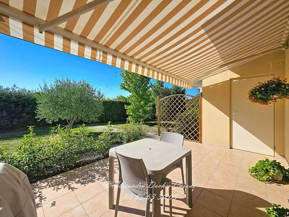 LES MÉES - APPARTEMENT T3 DE PLAIN-PIED AVEC TERRASSE, PISCINE ET PARKING PRIVATIF