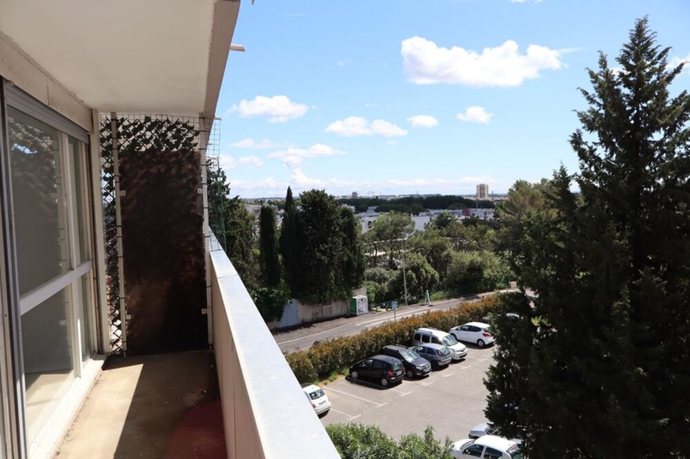 Montpellier Croix d'Argent F2 avec terrasse et parking privatif