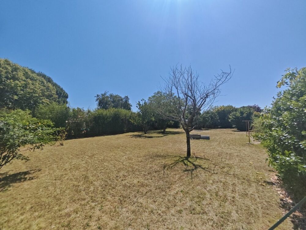 Vente Terrain Terrain à vendre de 677m²  à MONTAIGUT SUR SAVE  (31) Montaigut sur save