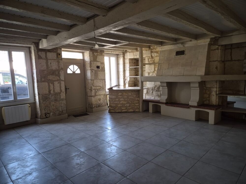 Ensemble immobilier, 2 maisons, un grand hangar, un garage, gros oeuvre en bon état