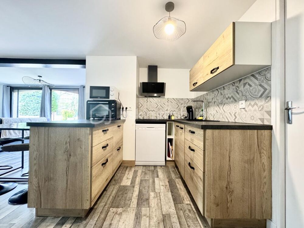  vendre  Proprit/chteau Frjus (83600)