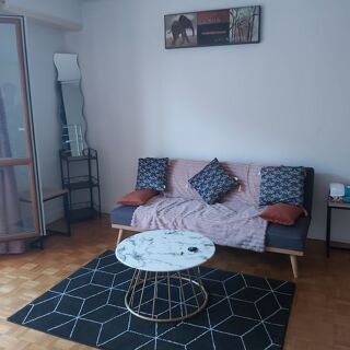  Appartement à louer 1 pièce 32 m²