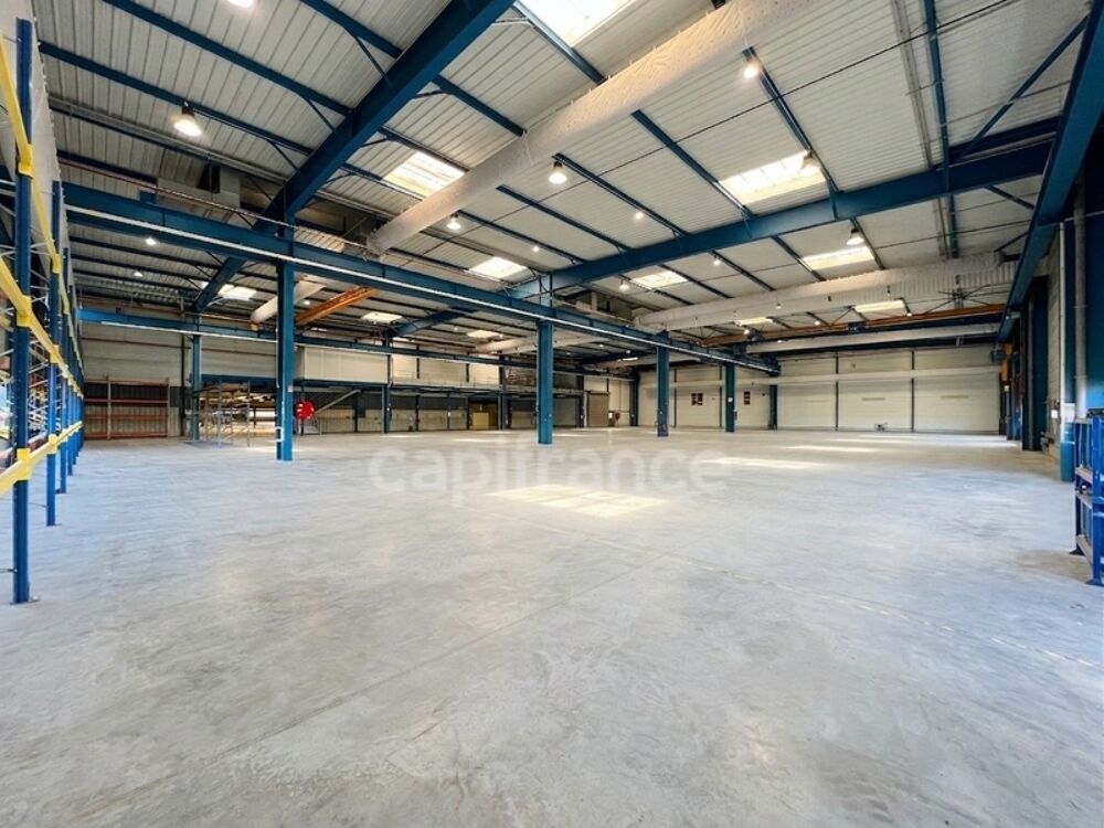   Site industriel et logistique de 7 160 m² sur 5,1 ha - Accès N10 - Chevanceaux (17) 