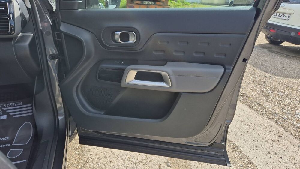 C5 aircross 1.5 BlueHDi 130 EAT8 Live - Automatique 2019 occasion 80000 Amiens