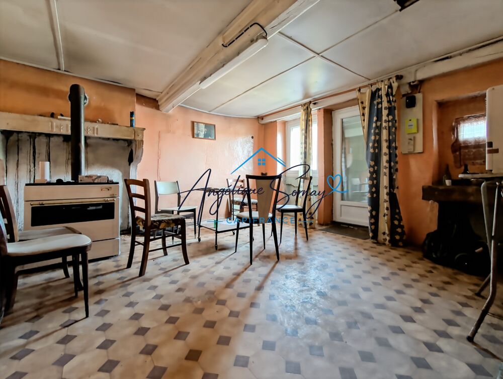 Vente Maison L'ABERGEMENT-DE-CUISERY – MAISON À RÉNOVER, GRANGE ET COMBLES SUR 1 646 m² DE TERRAIN L abergement de cuisery
