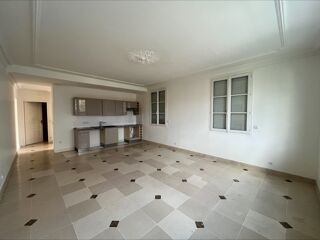  Appartement à louer 3 pièces 80 m²