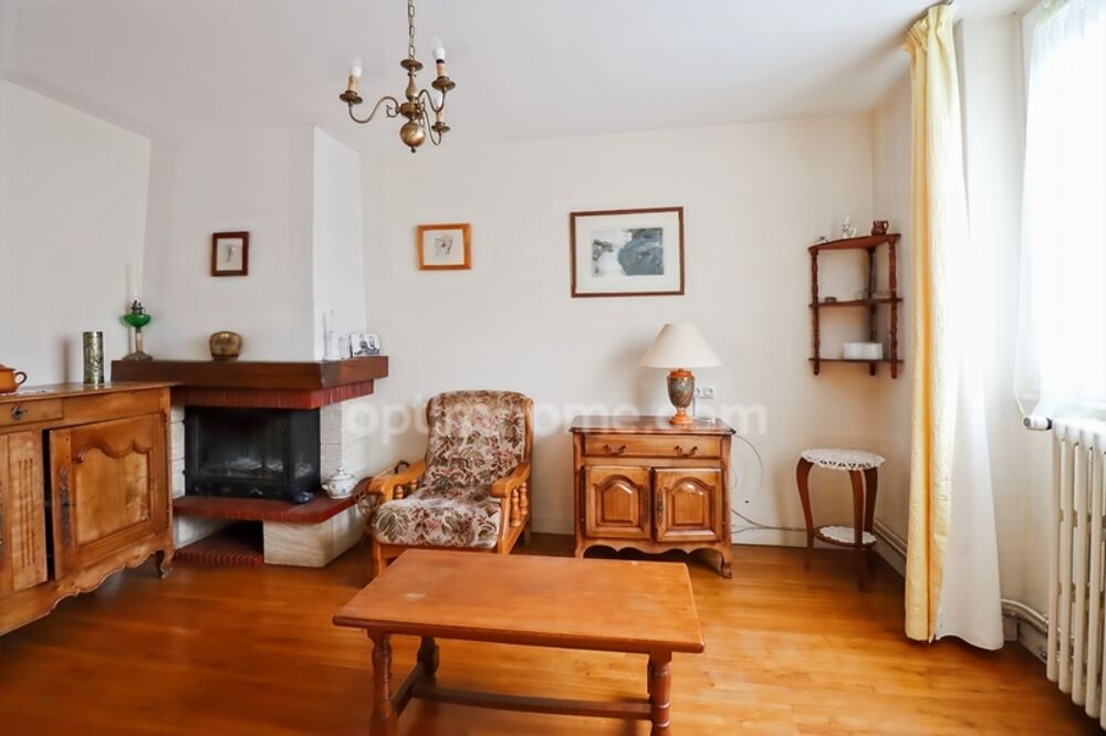 Maison de Villlage de 91,5 m² - 5 pièces - 3 Chambres - Garage - Dépendances - Jardin 300 m² - ORADOUR SAINT GENEST (87)