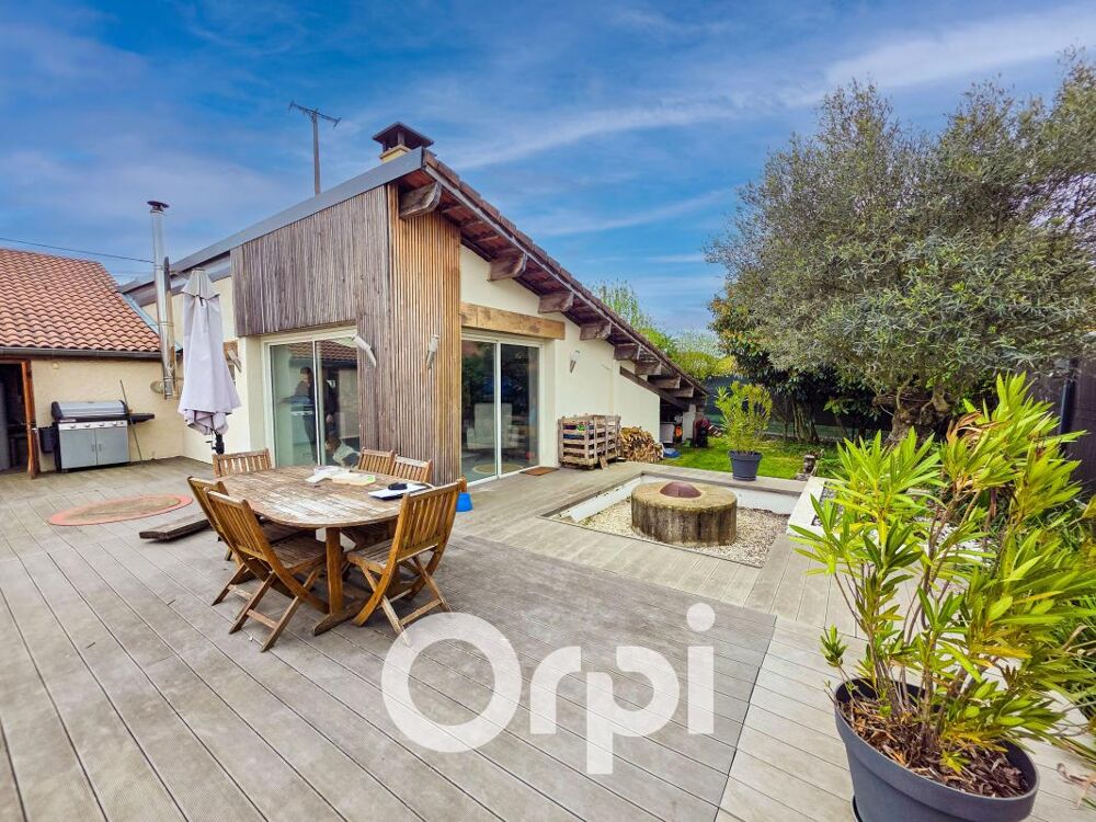 Maison 7 pièces 175 m² · à Saint Etienne de Saint... · 175 m² · 390 000 €