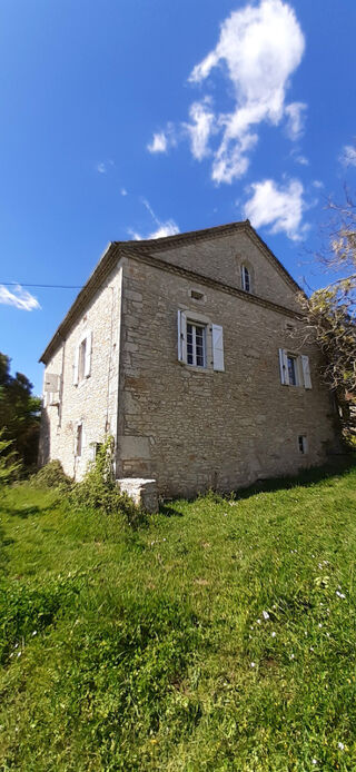  Propriété/château à vendre 6 pièces 150 m²