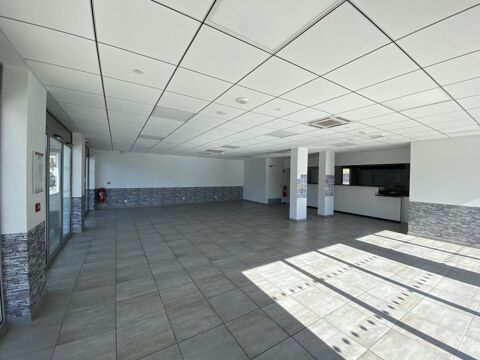 LES AVENIERES - LOCAL COMMERCIAL 1304 38630 Les avenieres veyrins thuellin