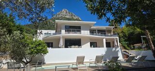  Villa à vendre 7 pièces 240 m²