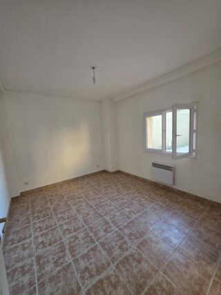 Vente Appartement Appartement ancien Ensues la redonne