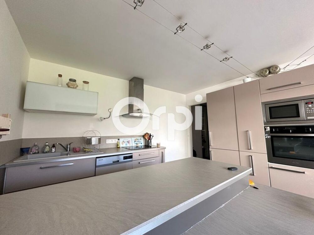 Appartement À Vendre SECTEUR VALMY STADE DES ALPES