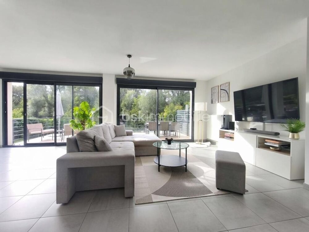 Maison de 2021, 153 m², 4 chambres sur sous sol total